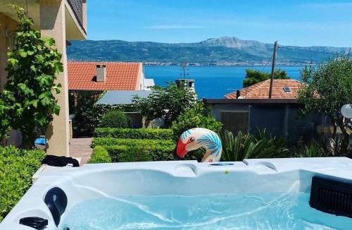 Slatine Villa | Villa Mala - Pool - Jacuzzi - 5 min. zum Meer