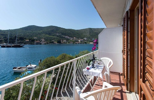 Zaton Apartment | Villa Malfi-Studio Apartment with Balcony and Sea View (A2)