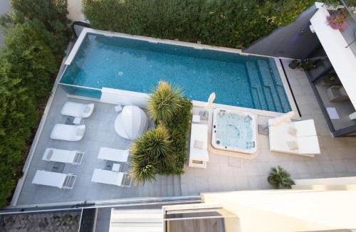 Duce House | Villa Mandalinic