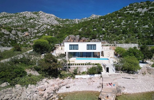 Karlobag Villa | Villa Marita – Private Seafront Estate