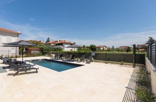 Funtana Apartment | Villa Matic apartment with balcony and shared pool