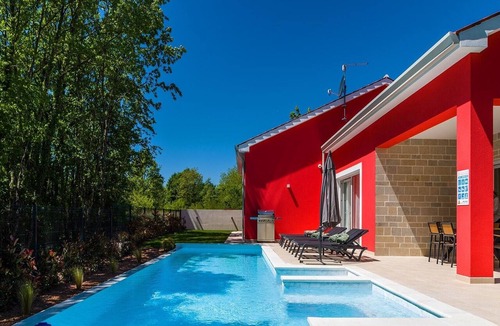 Laginji Villa | Villa Matilda – Private Pool, Complete Privacy and Peace in Nature