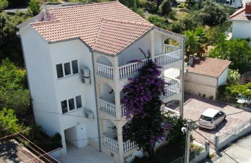 Arbanija Apartment | VILLA MIA TROGIR