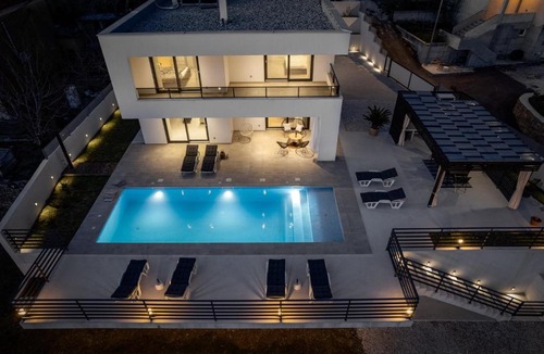 Tugare Villa | Villa Mirage