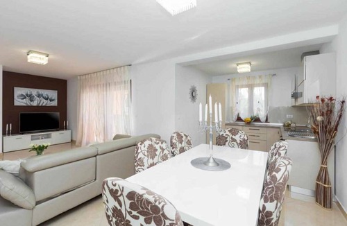 Mugeba House | Villa mit Klimaanlage und Pool