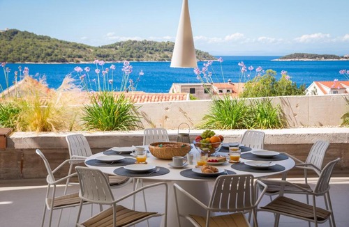 Vis Villa | VILLA NISA - Private Pool - Panoramic Sea Views - Rooftop