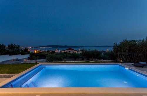 Kastel Gomilica Villa | Villa Noni