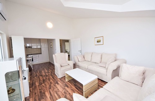 Okrug Apartment | Villa Nonie by Interhome