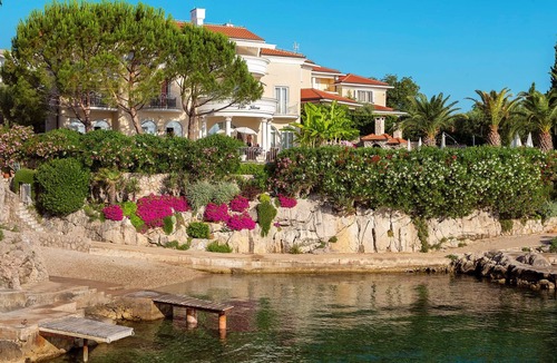 Vantacici Apartment | Villa Palace Clara Apartment 6 island Krk by Villa