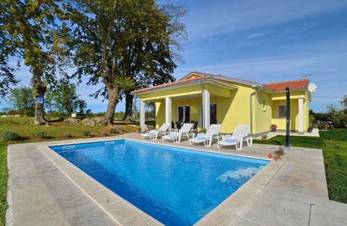 Divsici House | Villa Paradiso by Interhome