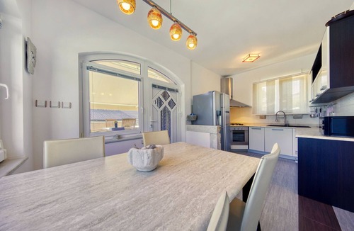 Sibuljina Villa | Villa Paulina with Heated Pool