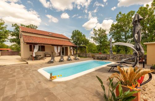 Oklaj Villa | Villa Pax Promona ZadarVillas
