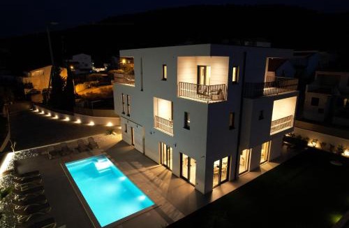 Slatine Villa | Villa Perla