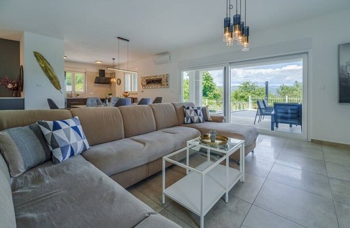 Risika Villa | Villa Petra in Risika