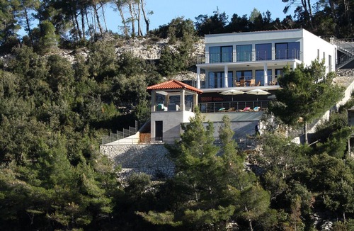 Blato Villa | Villa Rasoha, right by the sea, a beautiful beach bay, peace, privacy