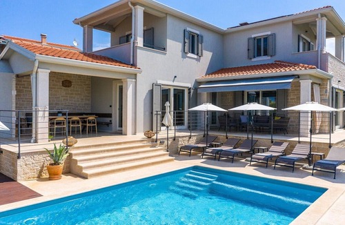 Markovac Villa | Villa Regina Sea View Retreat near Višnjan