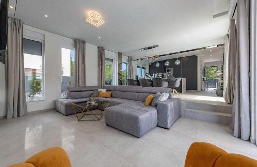 Zaton Villa | Villa Ren