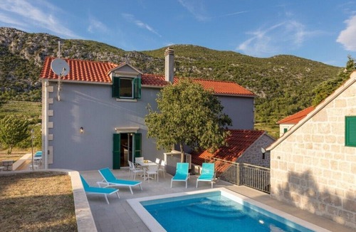 Tucepi Villa | Villa Roglić in Župa - Haus für 8 Personen