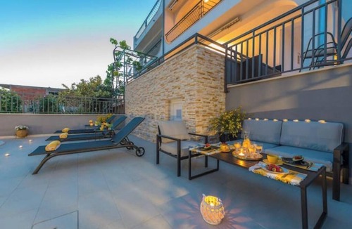 Bacvice House | Villa Seaview with heated pool-Apartment Luxury