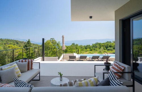 Drenje Villa | Villa Serenis