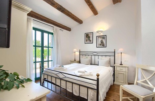 Visnjan Villa | Villa Silene - Authentic villa near Višnjan