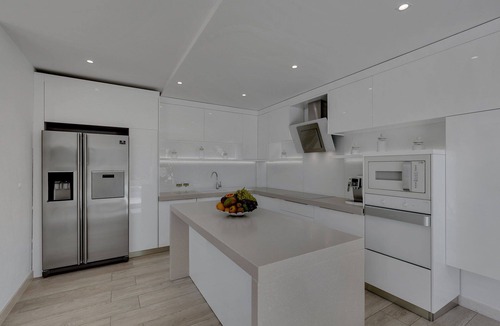 Bast Villa | Villa Simply White with Pool