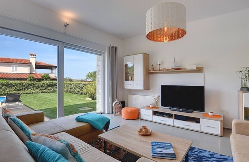 Buzinija Villa | Villa Sky Dream near Novigrad for 6 persons with private heated pool - pet friendly