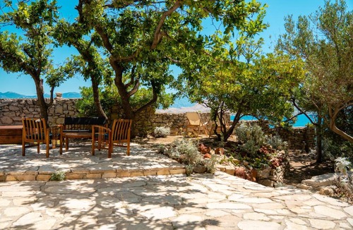 Bosana Villa | Villa Sortis Boat and SUP and Kajak included