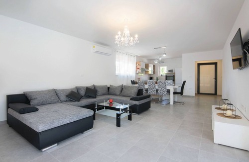 Kapelica Ski Chalet | Villa Stella with private Pool by 22Estates