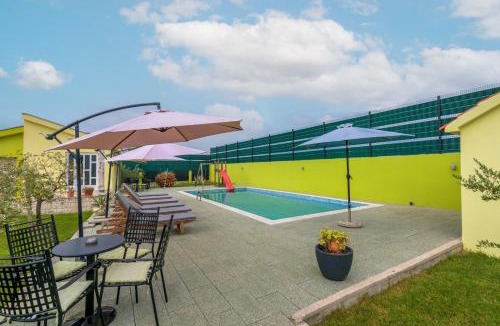 Komin Villa | Villa Usce