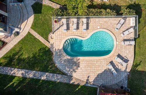 Nedescina Villa | Villa Vinci with swimming pool & playground