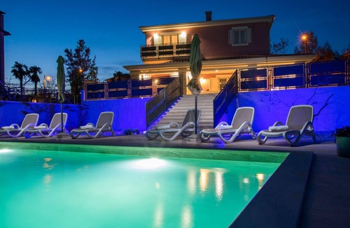 Vinez House | Villa Violette - Classic Istrian House, 8 Personen Close to City Centre