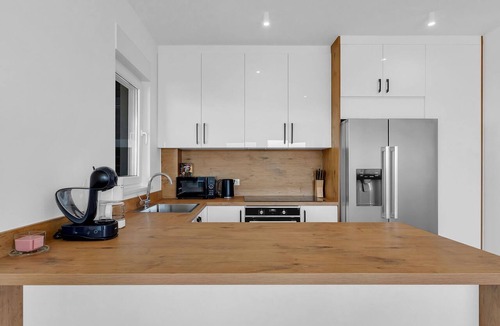 Veliko Brdo House | Villa Vip in Makarska mit beheiztem Pool und 4 Schafzimmern by Interhome