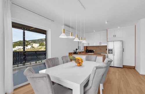 Veliko Brdo Villa | Villa VIP with heaed swimming pool and 4 Bedrooms, Several terraces with seaview