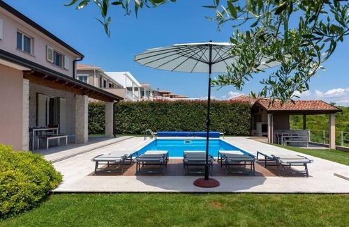 Vizinada Villa | Villa Vor Ort