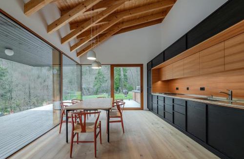 Visoko Villa | Villa with a pool near a forest, just 20 minutes from downtown Ljubljana