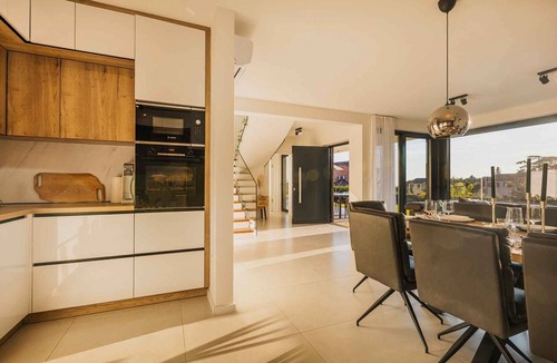 Kastelir Villa | Villa with air conditioning and outdoor pool