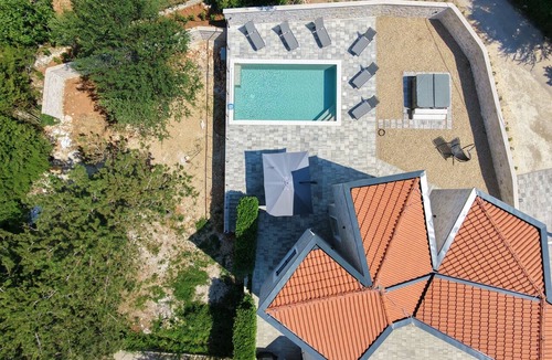 Gostinjac Villa | Villa with Heated Pool and Hot Tub - TRAVELER Travel Agency Krk ID 2180