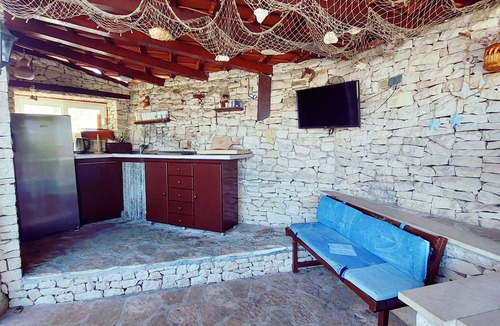 Supetar Villa | Villa with pool and air conditioning