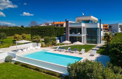 Vintijan Villa | Villa with pool and wine cellar