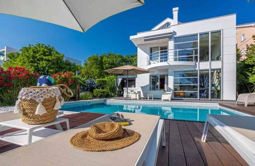 Dramalj Villa | Villa with swimming pool and hot tub