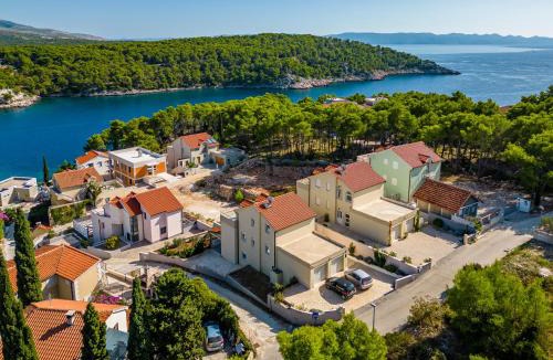 Cove Osibova (Milna) Apartment | Villa Zdenka