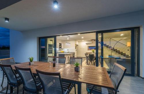 Privlaka Villa | VILLA ZRINKO