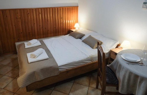 Krsko House | Vineyard Apartments near Rajhenburg Castle
