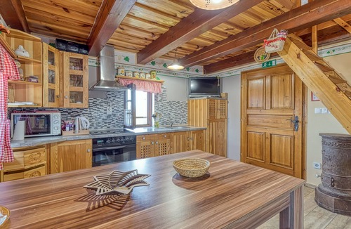 Majsperk House | Vineyard Cottage Vesna Lake View, Cirkulane, Slovenia