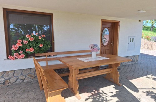 Krsko House | Vineyard studio apartment close to Rajhenburg Castle