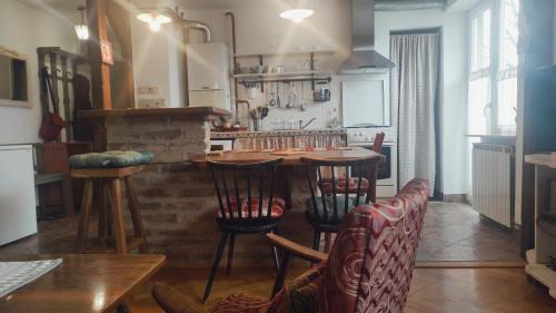 Varazdin Apartment | Vintage & Cozy Apartment