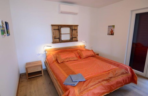 Seget Vranjica Apartment | Viva-by the sea-garden & terraces by Interhome