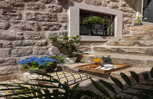 Dubrovnik Old Town Apartment | Vivaldi - Deluxe Double Room with Side City View (S3)