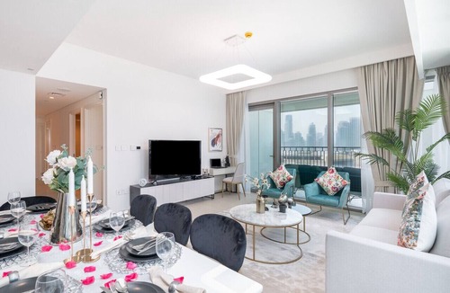 Za'abeel 2 Apartment | Vogue, Downtown with Easy Access to Dubai Mall